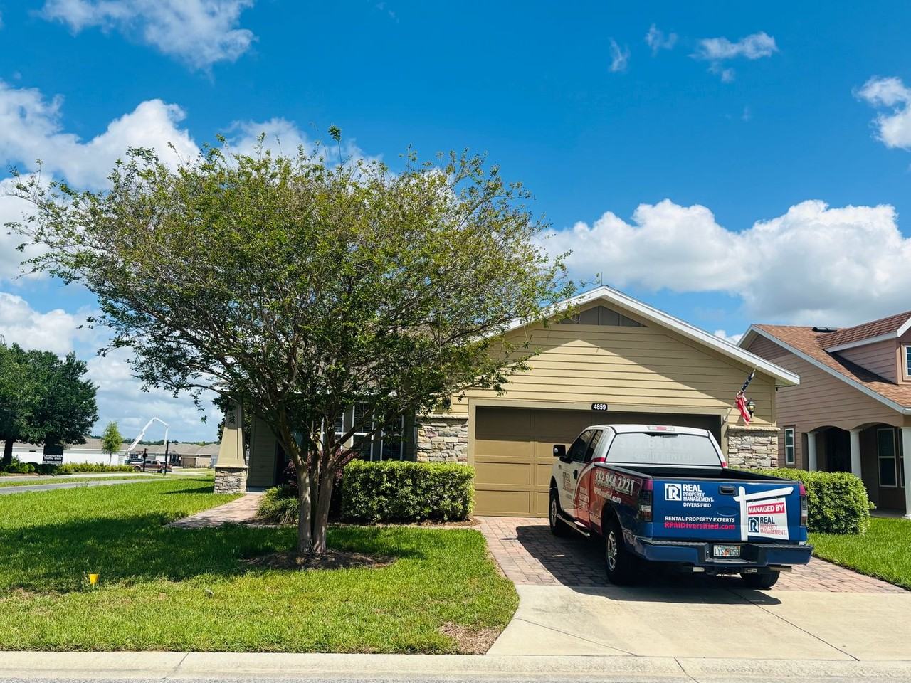 4859 Nw 35th Lane Rd - Photo 4 of 32