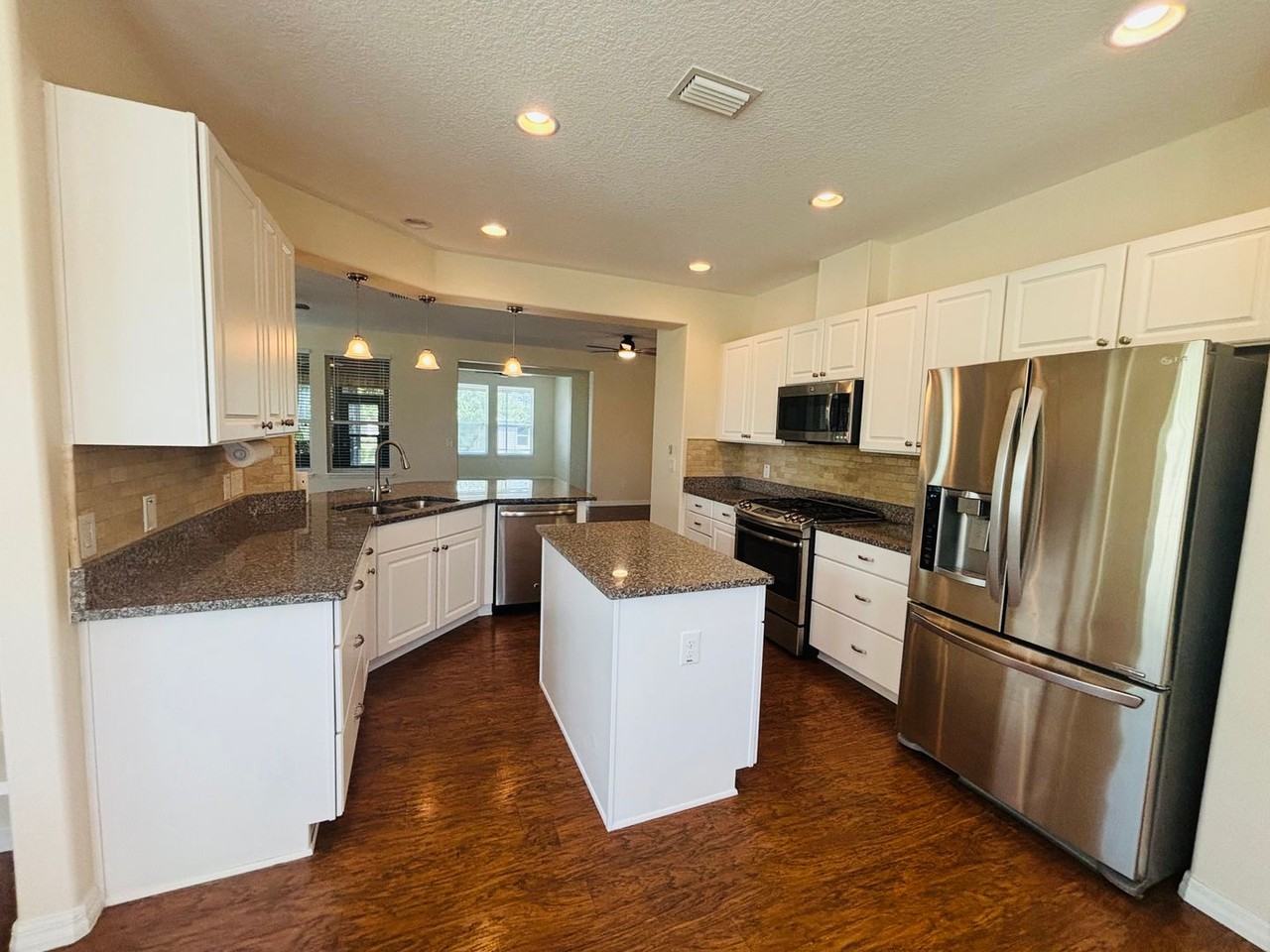 4859 Nw 35th Lane Rd - Photo 6 of 32