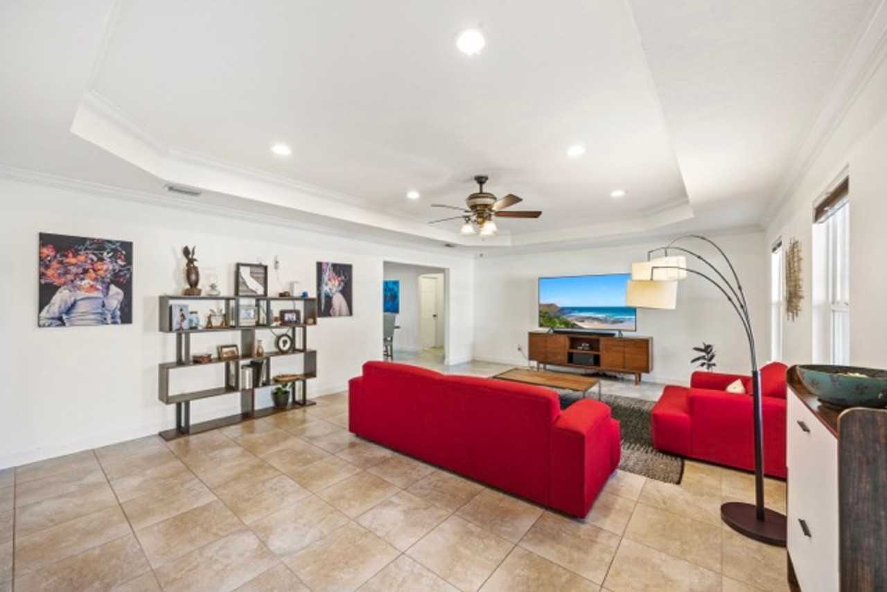 701 Hart St - Photo 7 of 34