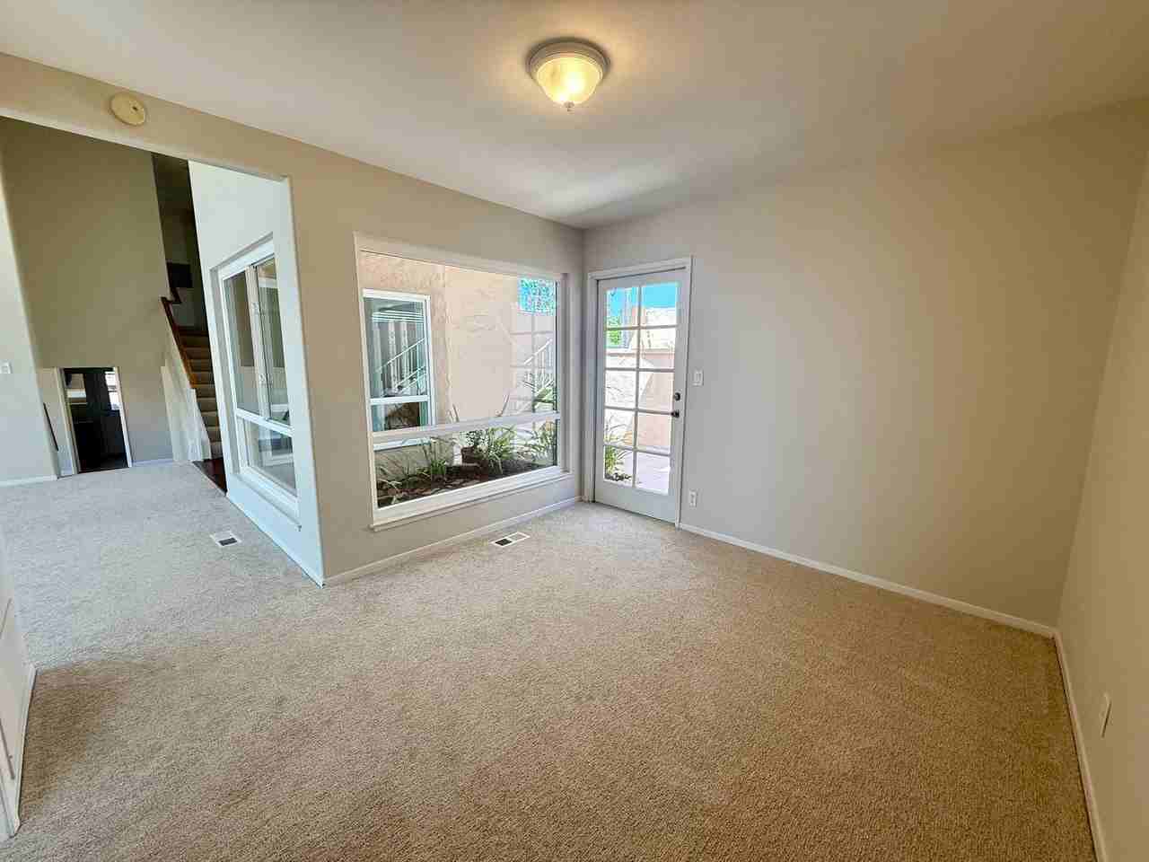 6138 Laport St - Photo 4 of 22