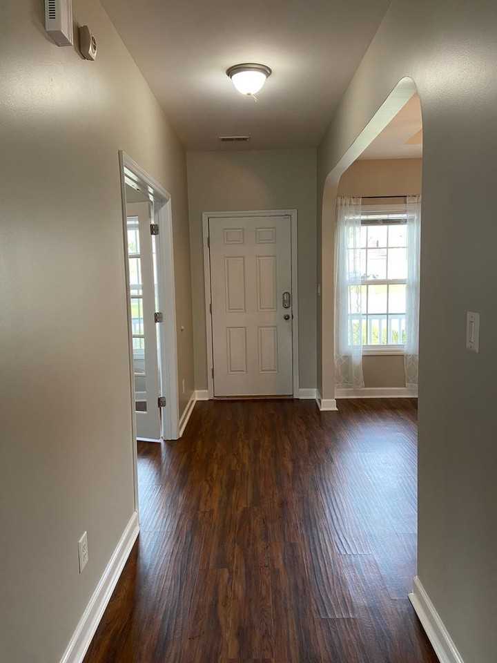 101 Long Pond Dr - Photo 5 of 50