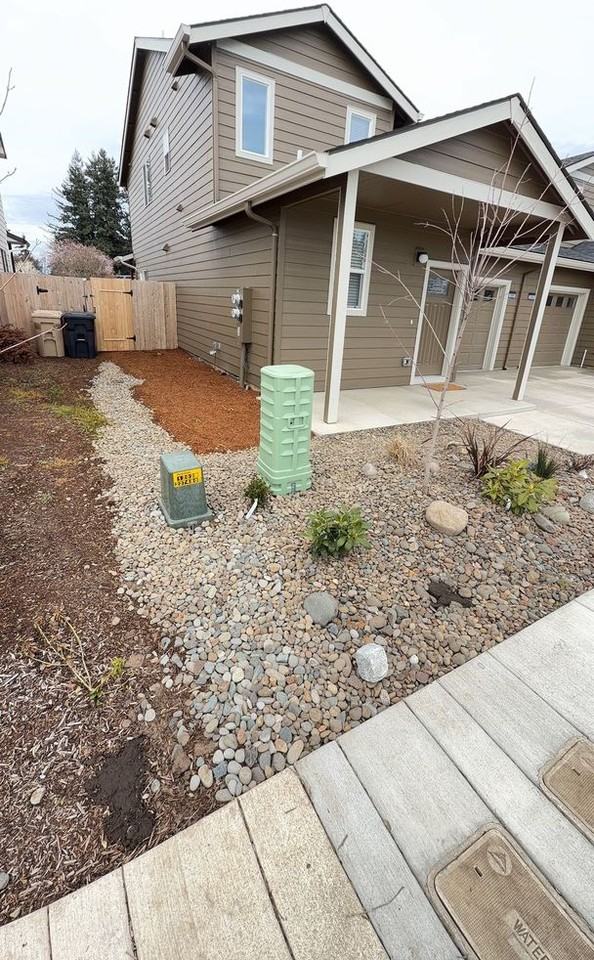 358 Seven Oaks Ln - Photo 2 of 46