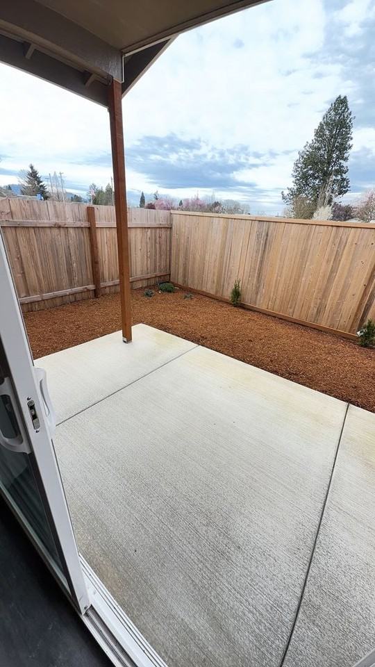 358 Seven Oaks Ln - Photo 7 of 46