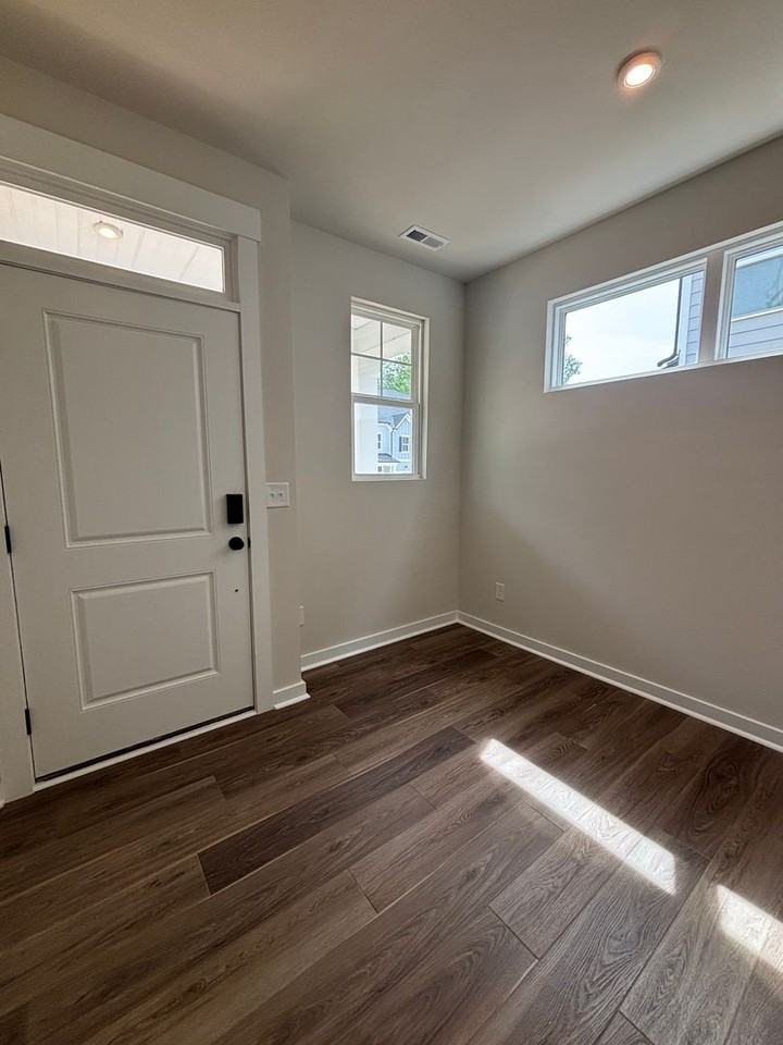 3101 Finchborough Ct - Photo 6 of 43