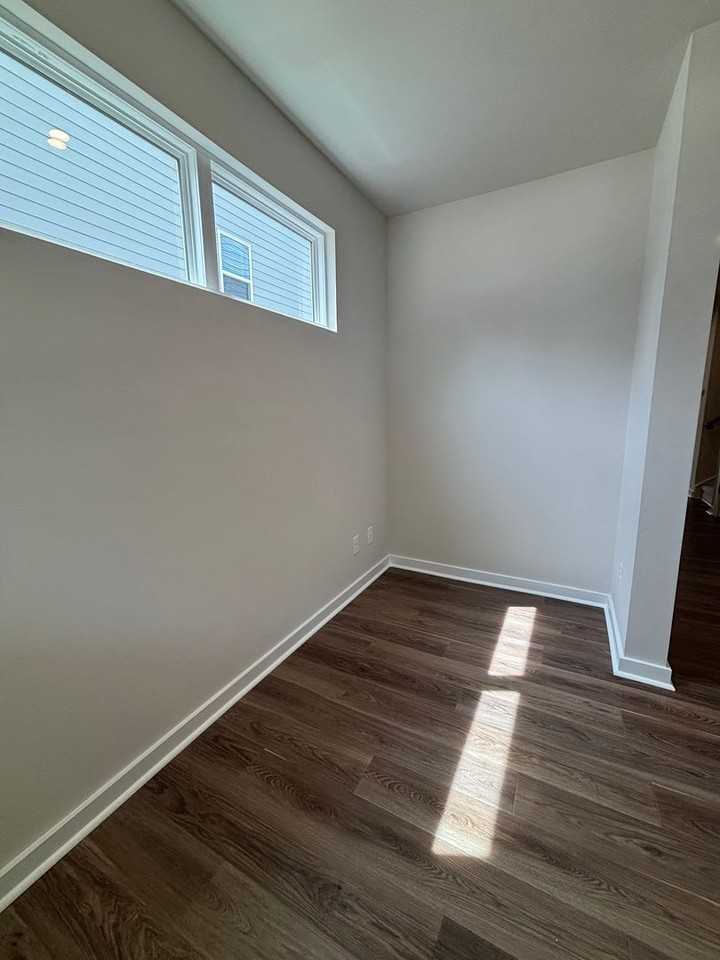 3101 Finchborough Ct - Photo 7 of 43