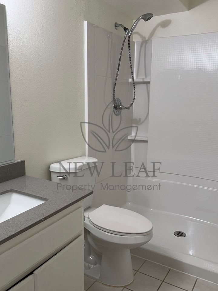 2341 2341 + 2361 Maryhelen St. - Photo 7 of 26