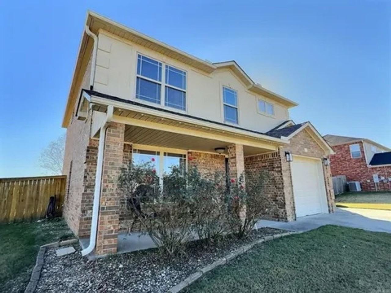 12 Daytona - Photo 2 of 29