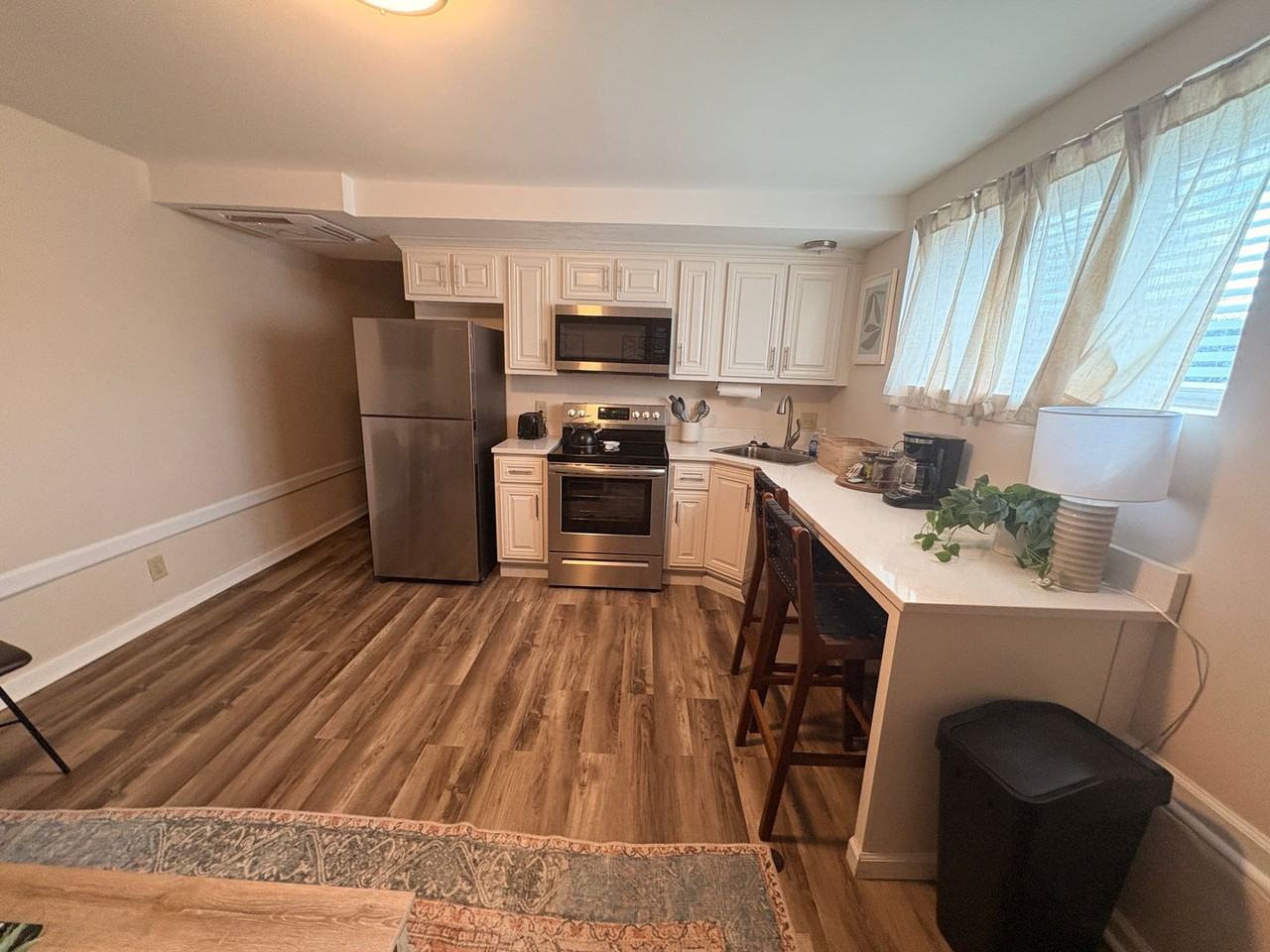 525 W Hancock Ave - Photo 3 of 11