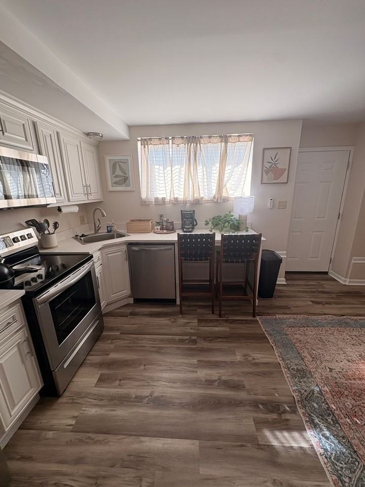 525 W Hancock Ave - Photo 4 of 11