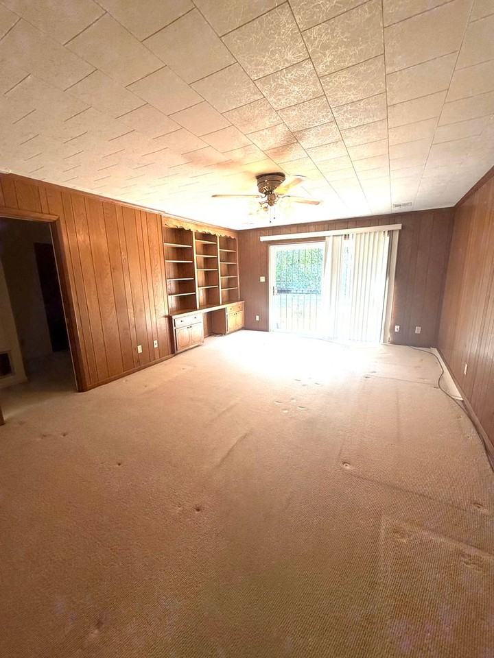 2655 W Edgemont Ave - Photo 6 of 14