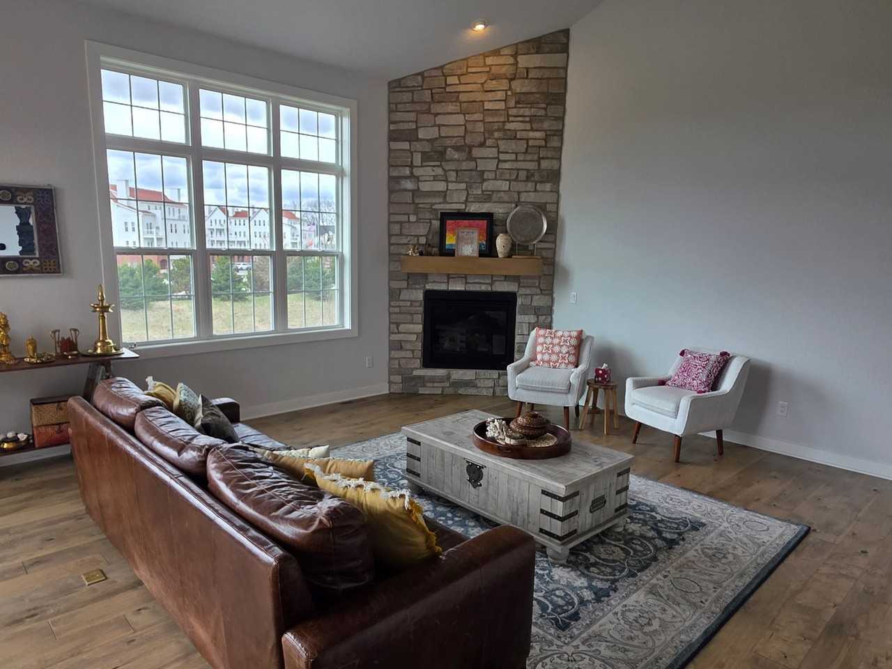 W239N3777 River Birch Ct - Photo 5 of 46