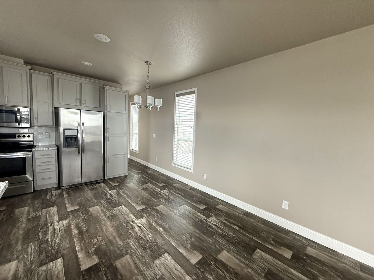 1067 1067 W Thornton Road - Photo 7 of 22