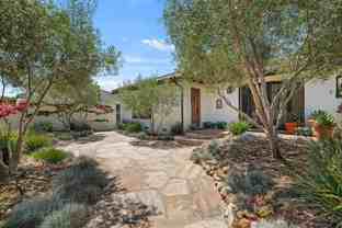 3035 Samarkand Dr - Photo 1 of 1