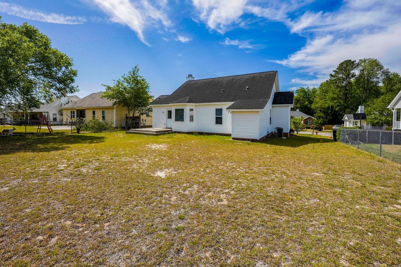 133 Wildflower Ln - Photo 3 of 33