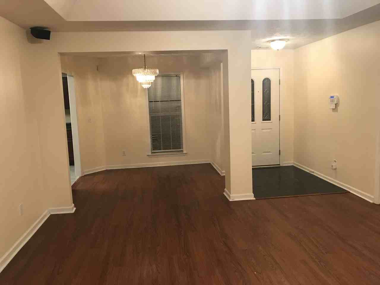 5724 Sweetwood Way - Photo 4 of 15