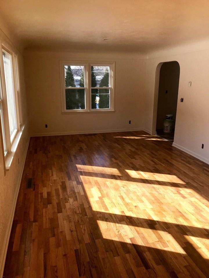 5403 E Bristol Rd - Photo 3 of 15