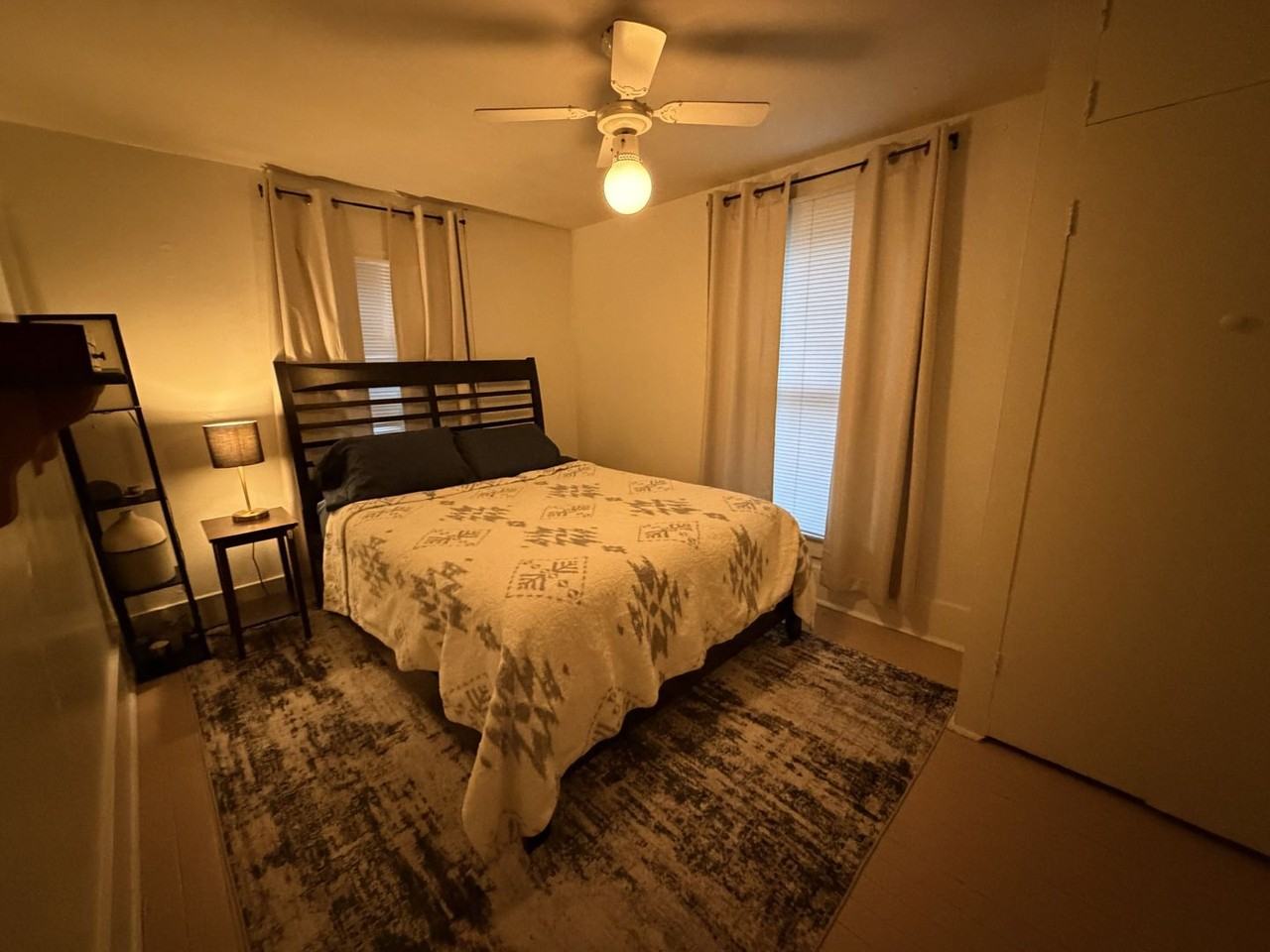 627 S Sherwood St - Photo 5 of 7