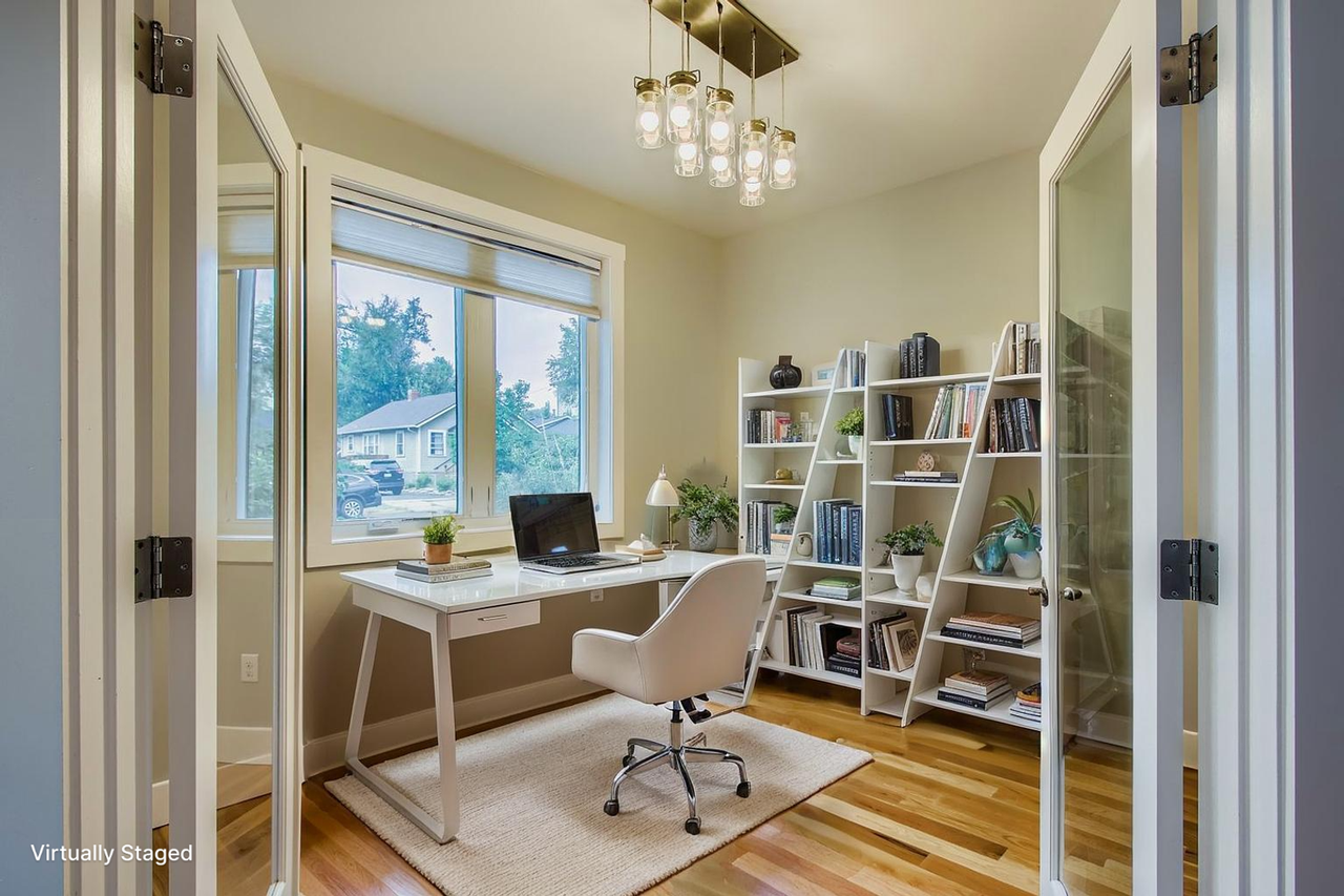 2436 Ames St - Photo 4 of 22