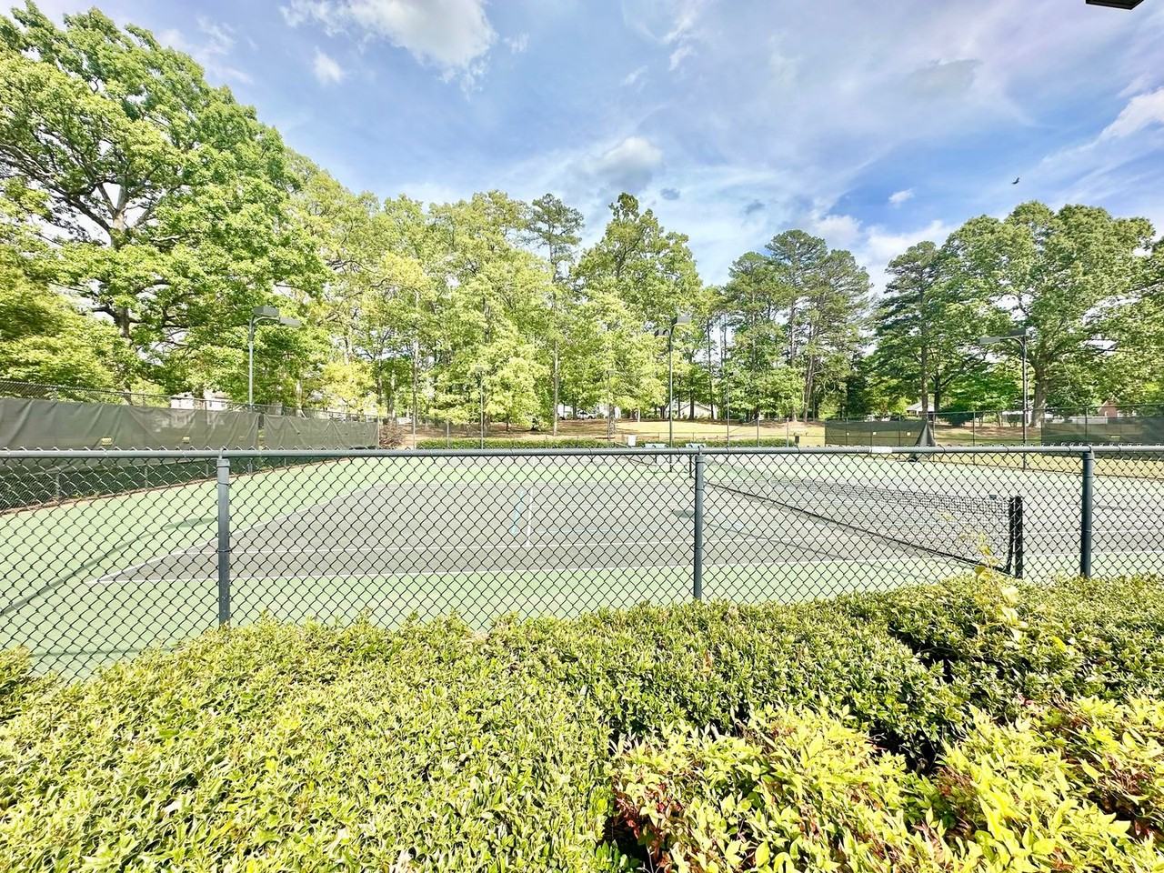 441 Jackson St - Photo 7 of 33