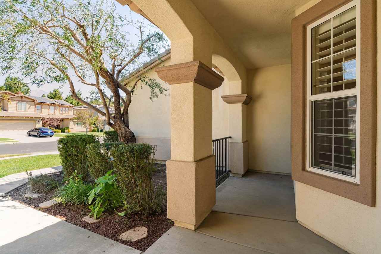 11924 Southwind Way - Photo 5 of 39