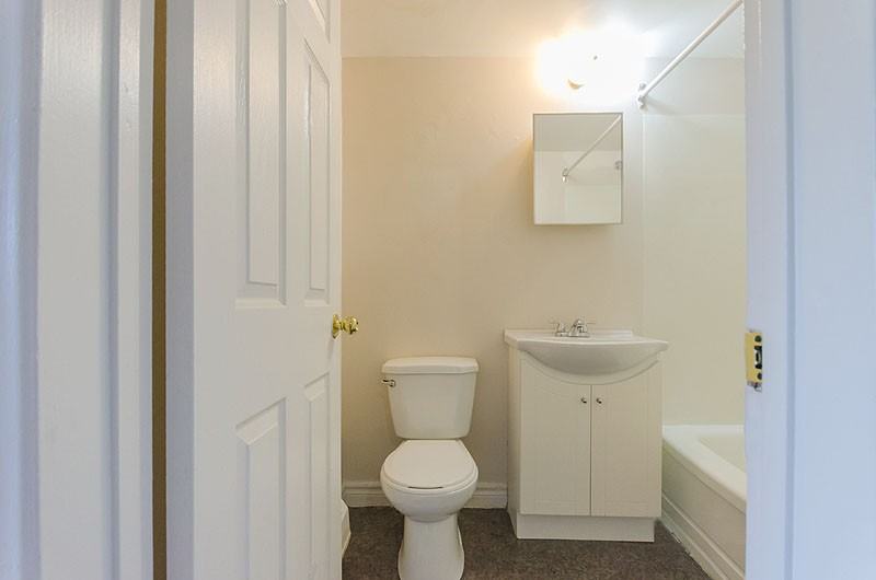 226 Jogues Street #202 - Photo 7 of 9
