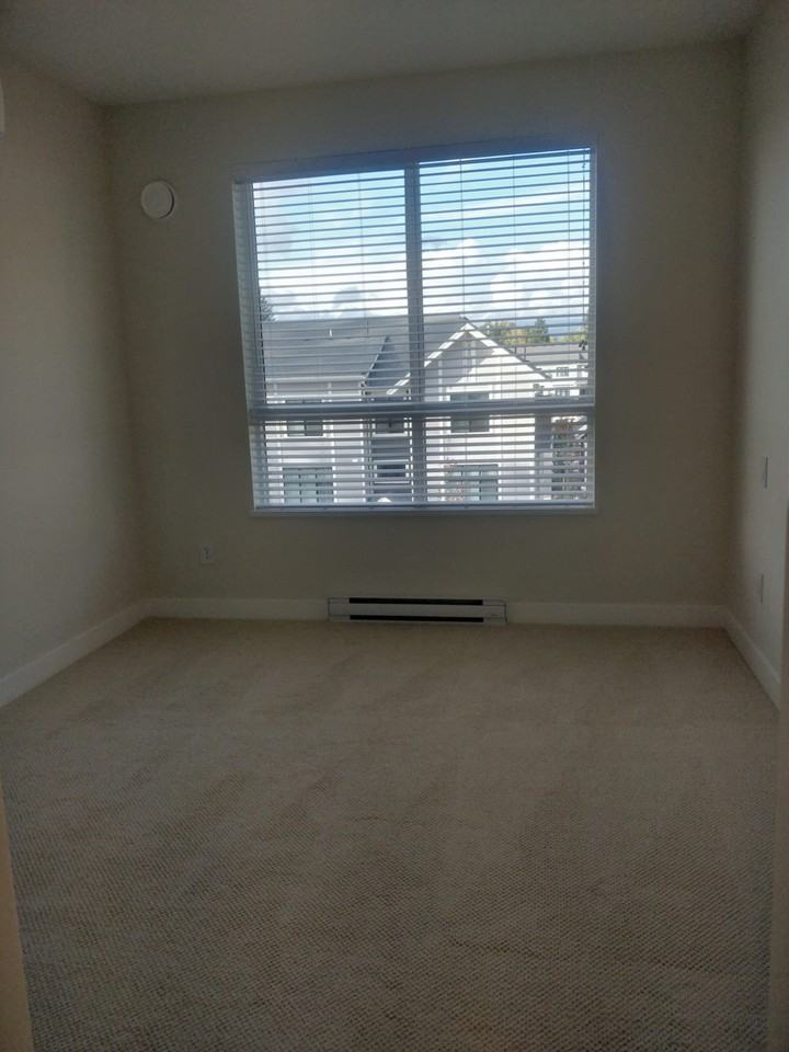 20356 72B Ave #310 - Photo 2 of 18