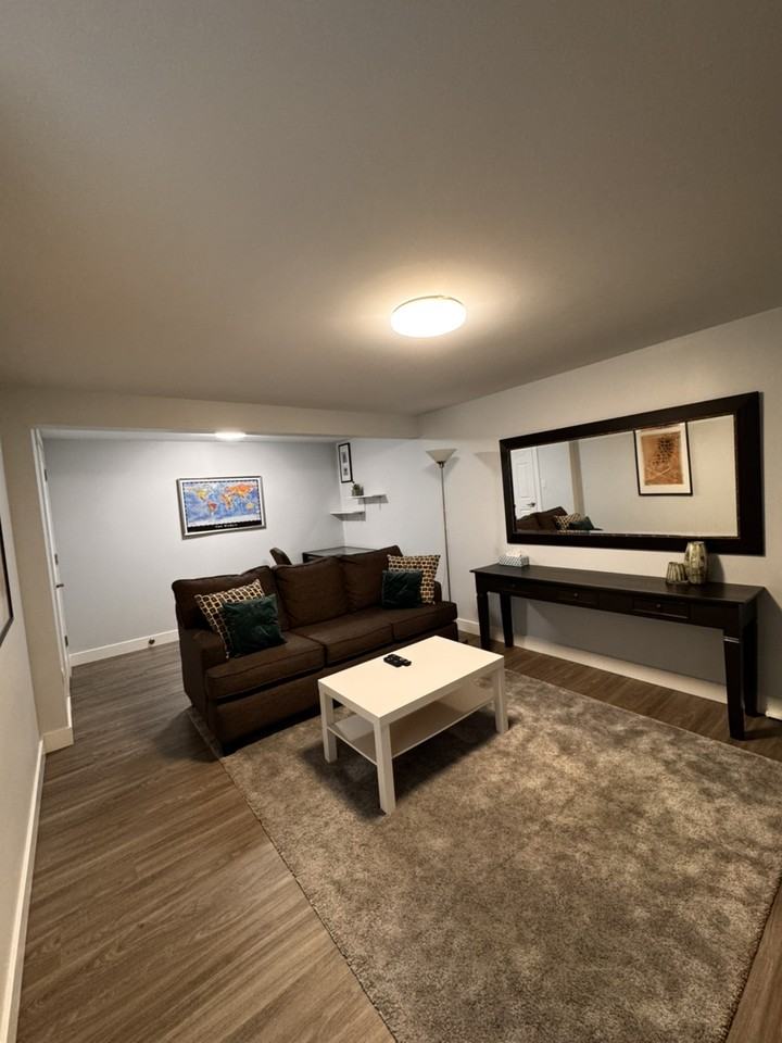 422 Glencoe Dr - Photo 2 of 13