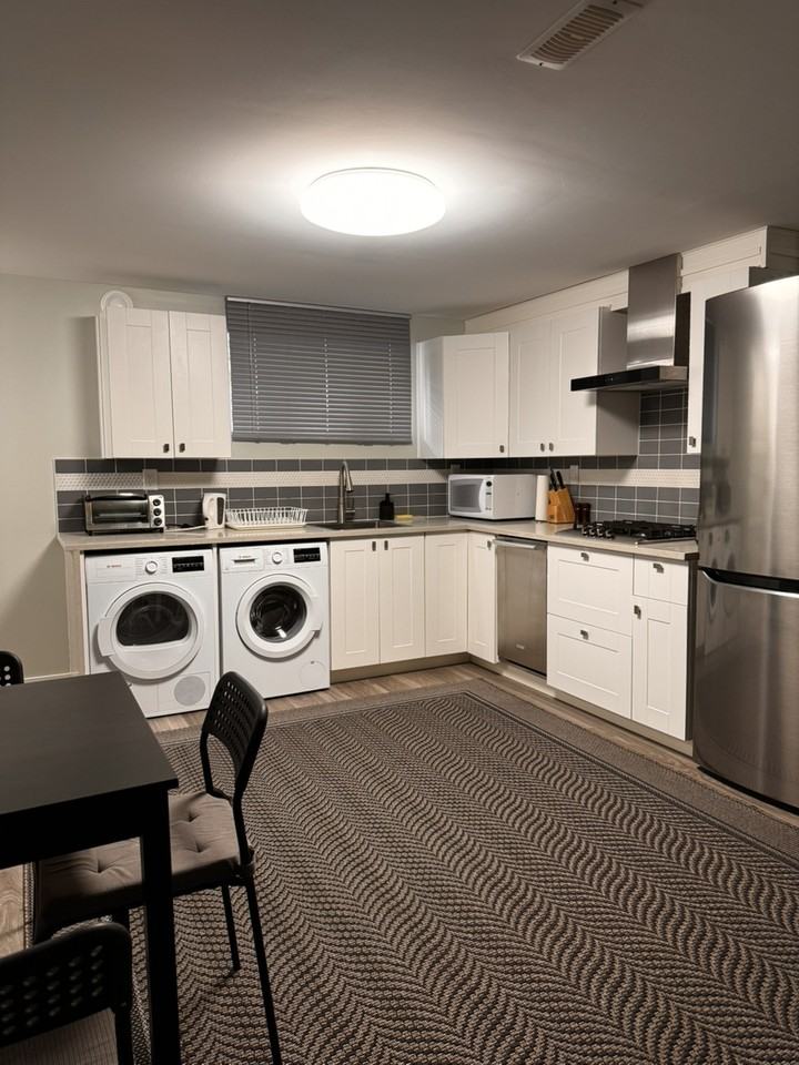 422 Glencoe Dr - Photo 3 of 13