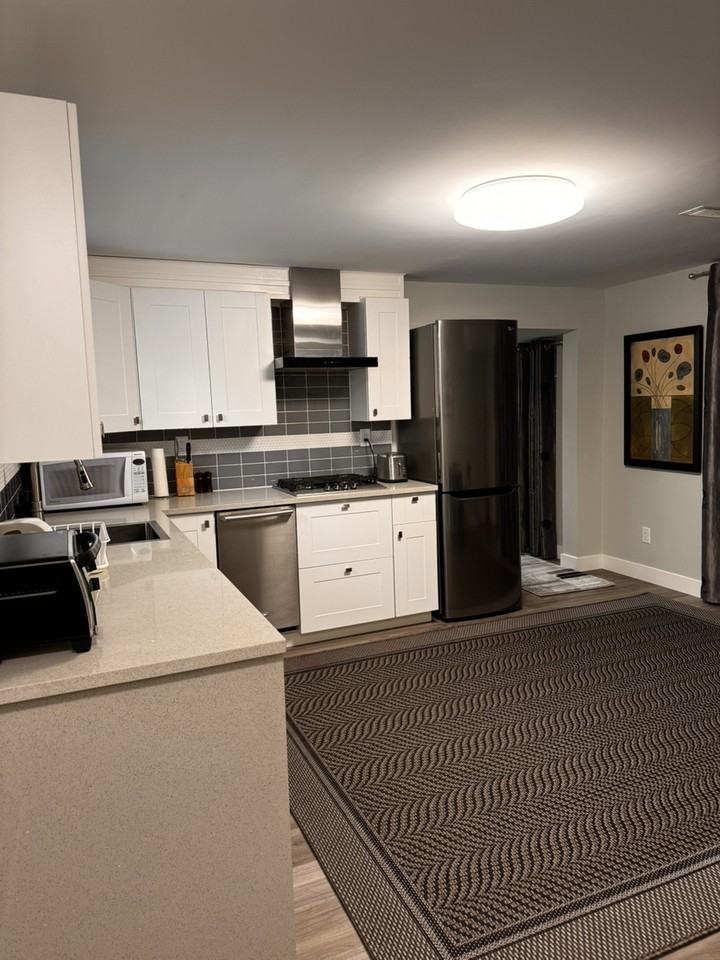 422 Glencoe Dr - Photo 4 of 13