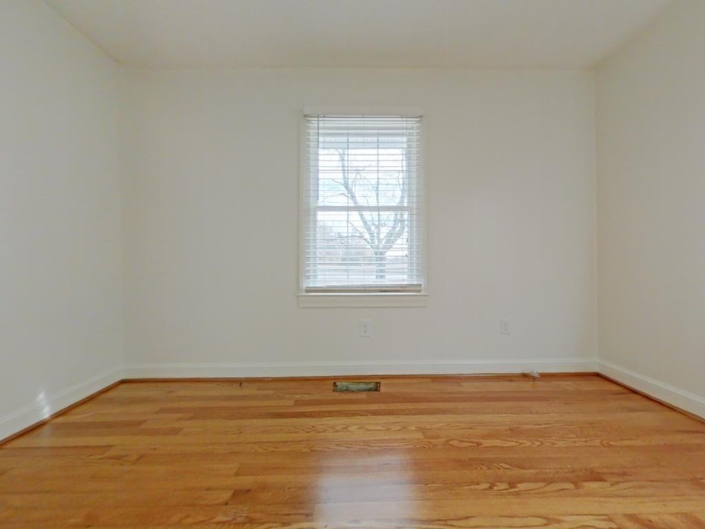 3617 Old Greensboro Rd - Photo 7 of 11