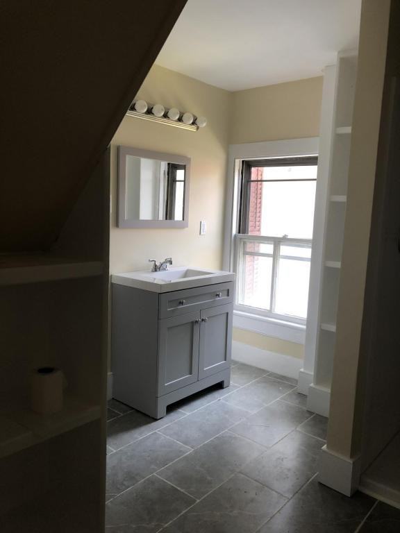 107 E Ann St - Photo 4 of 5