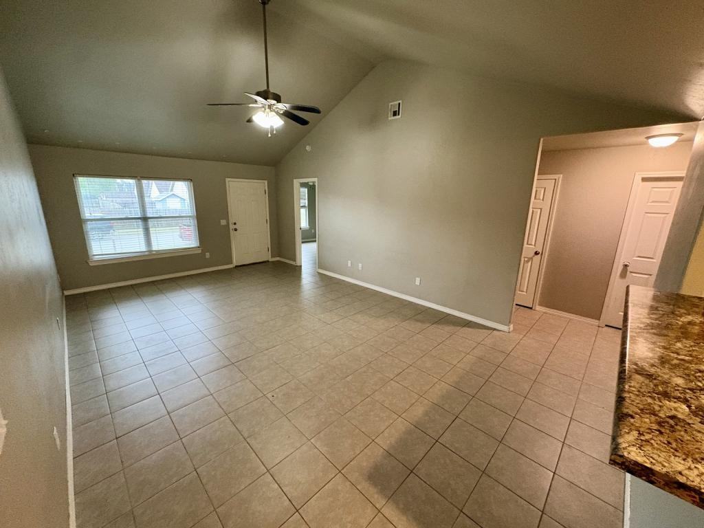 1508 N Patriot - Photo 4 of 15