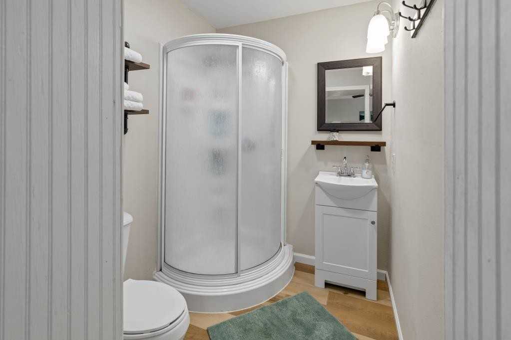 308 E Broadway St - Photo 6 of 7