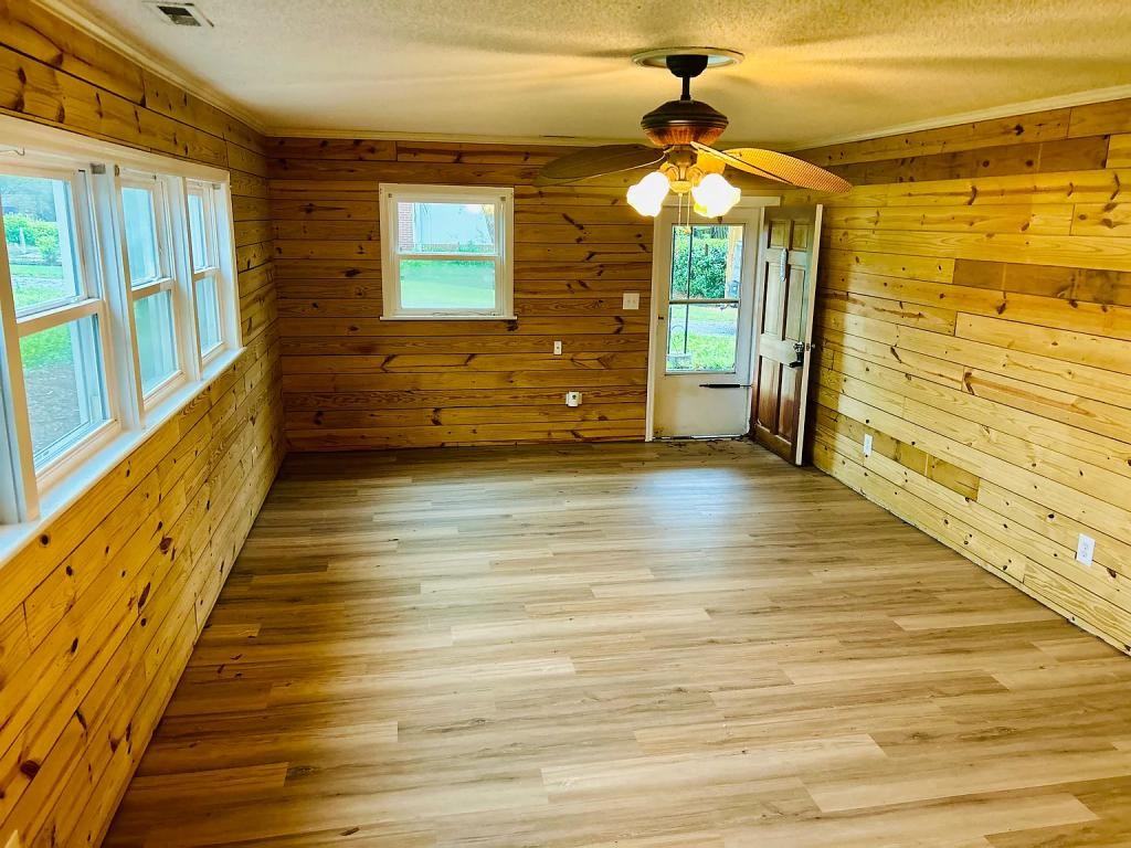 111 Pinehaven Dr Unit B - Photo 5 of 9