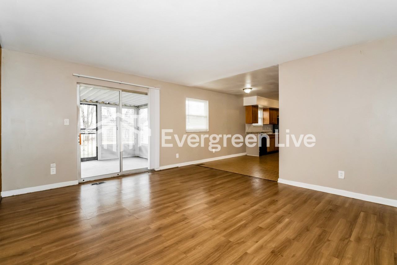 4594 Olive Rd - Photo 3 of 15