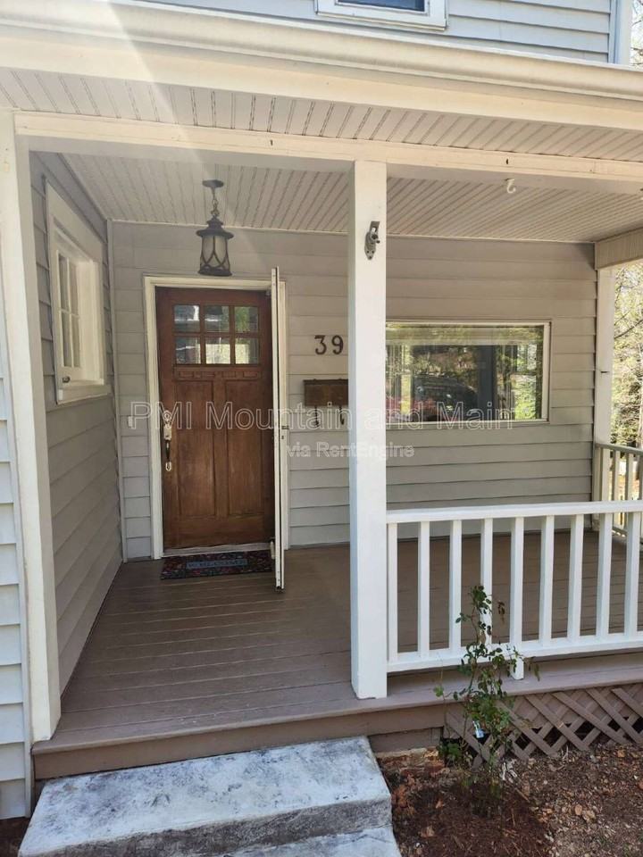39 Westover Dr - Photo 3 of 10