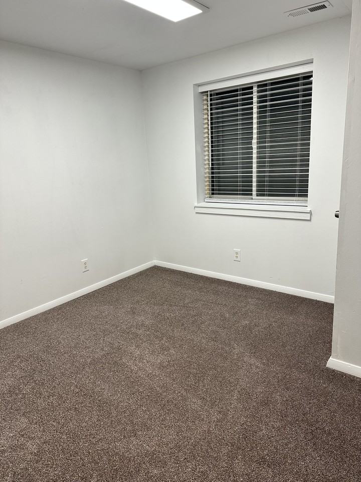 529 Freedom Ln #521 - Photo 3 of 8