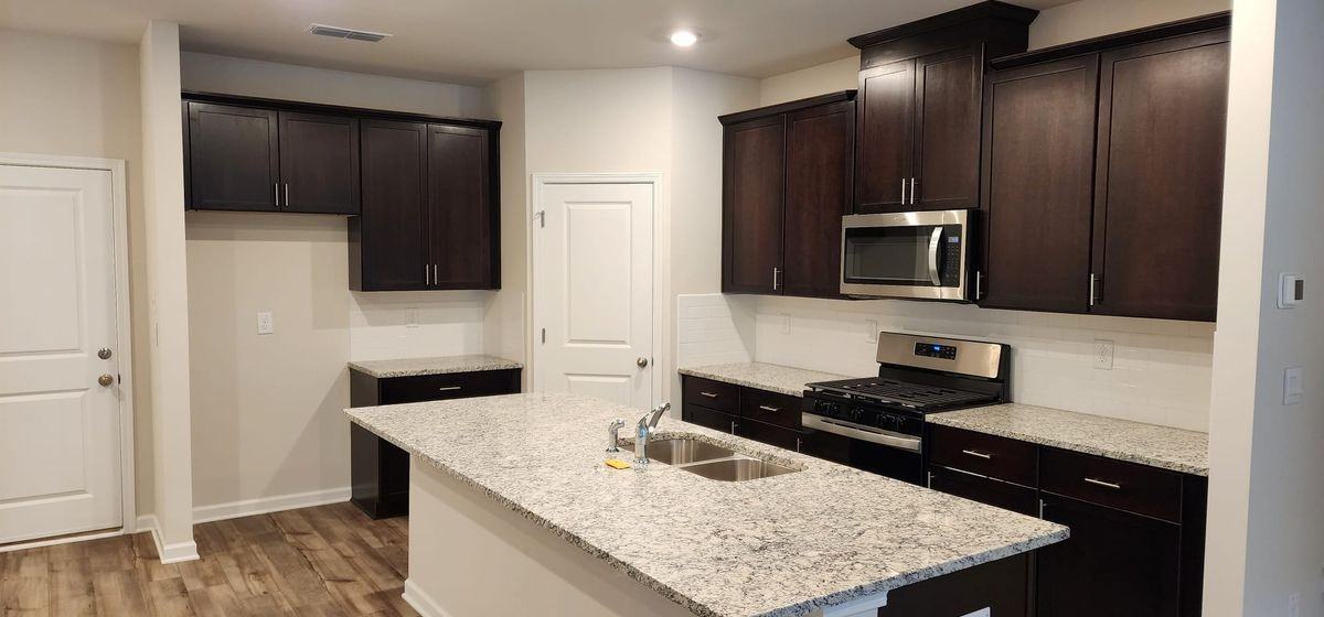 112 Cedar Ln - Photo 2 of 14