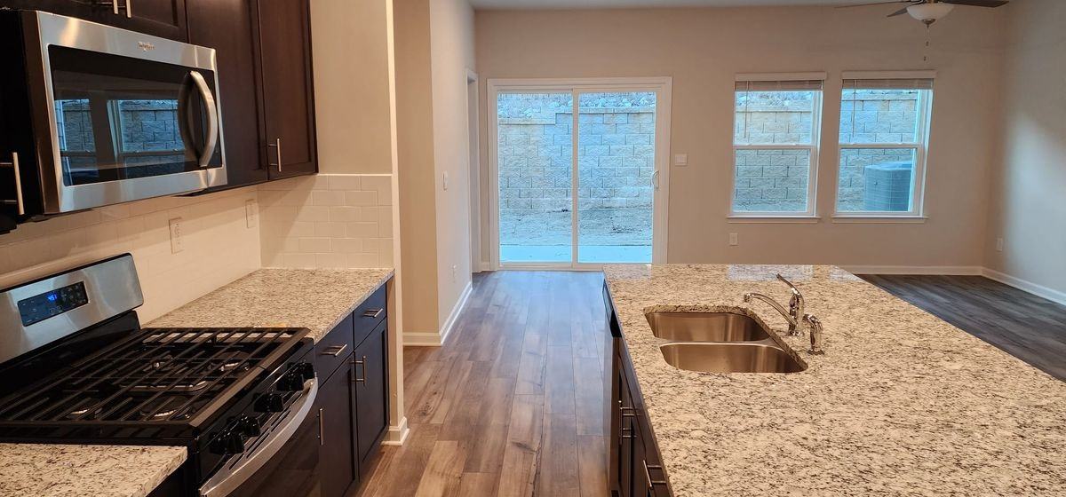 112 Cedar Ln - Photo 4 of 14