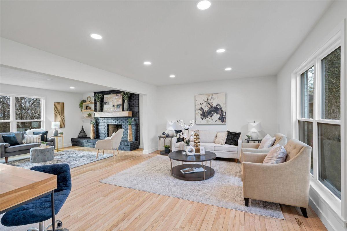 4662 Britcastle Dr - Photo 3 of 21