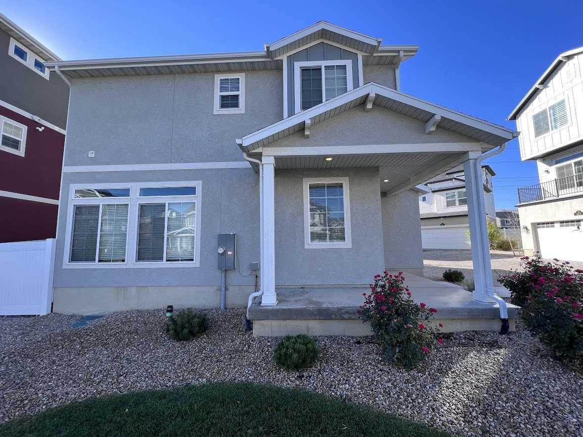 137 E Brushy Canyon St #1 - Photo 4 of 23
