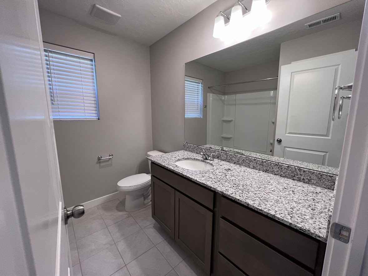 137 E Brushy Canyon St #1 - Photo 7 of 23