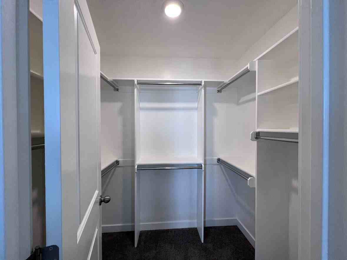 137 E Brushy Canyon St #1 - Photo 3 of 23