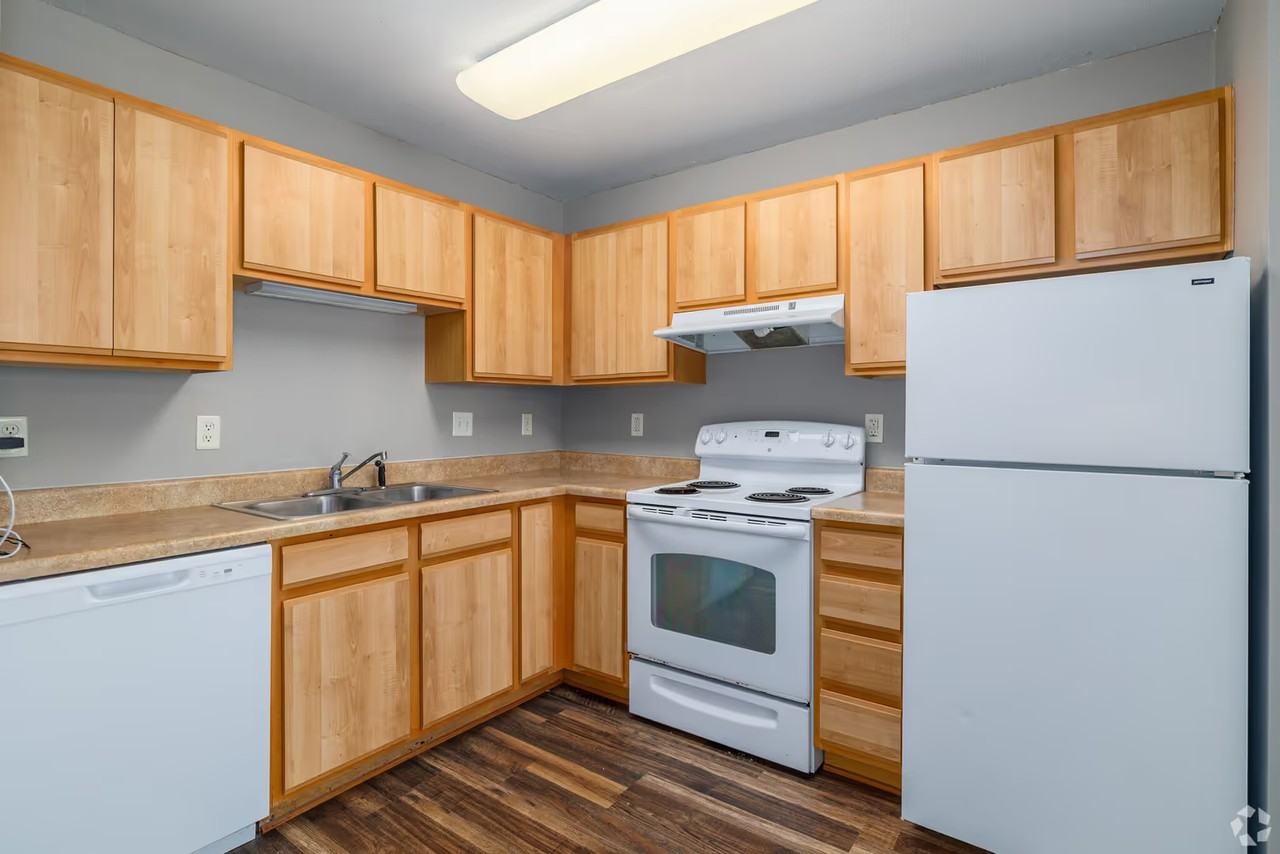 Crimson Villas - Photo 3 of 8