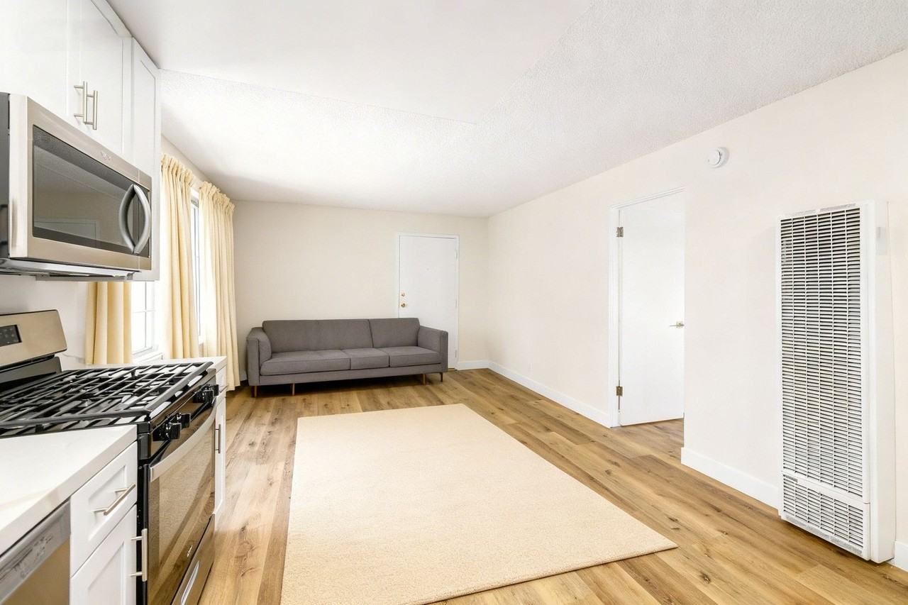 MC 6861 Sepulveda Properties, LLC - Photo 4 of 50