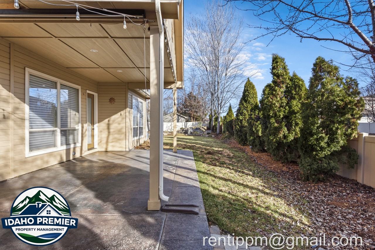 3103 E Tybalt Ct - Photo 3 of 33