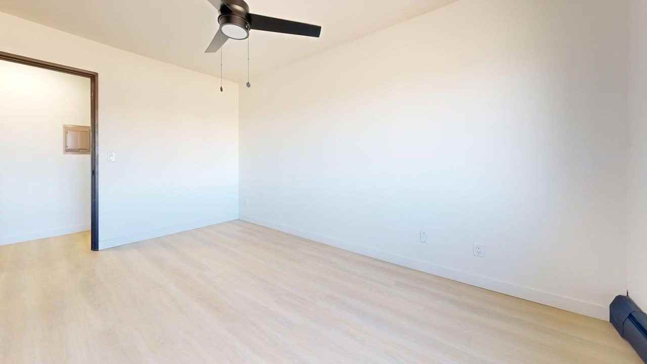 215 E Arbor (Bismarck,ND) - Photo 5 of 9