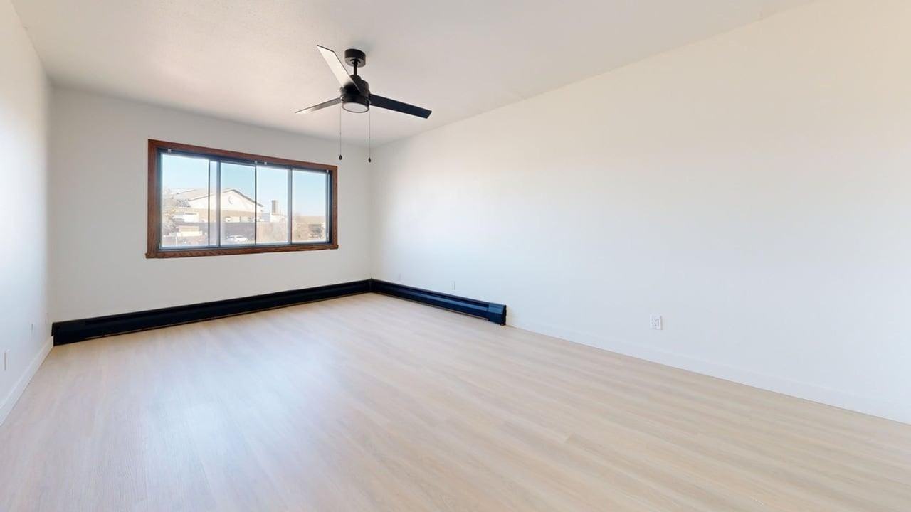 215 E Arbor (Bismarck,ND) - Photo 6 of 9