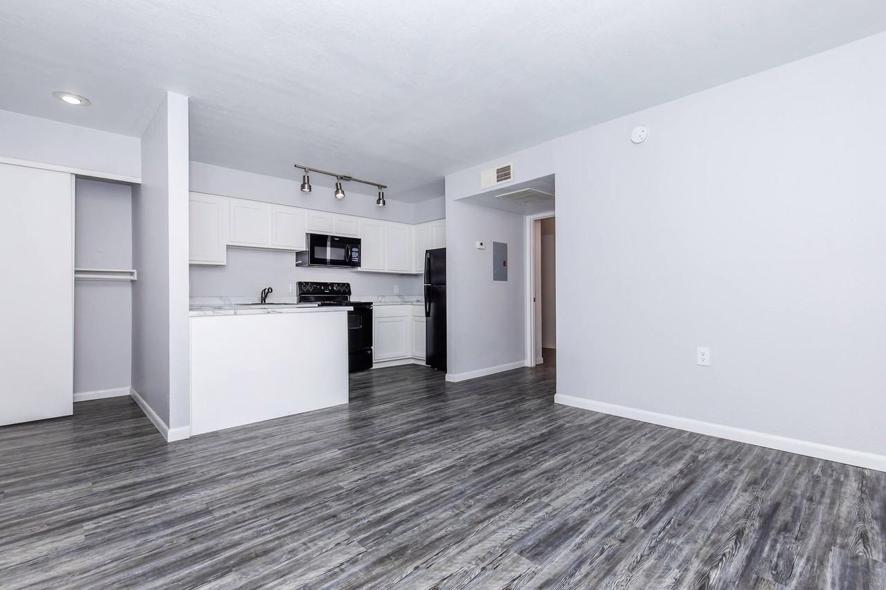 Nine90 - Photo 2 of 25