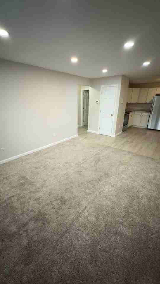 Ridgewood Apartments Gardner - Photo 5 of 16